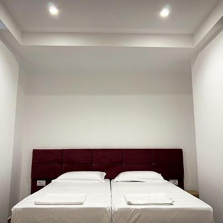 Klea B Apartments Sarandë Esterno foto