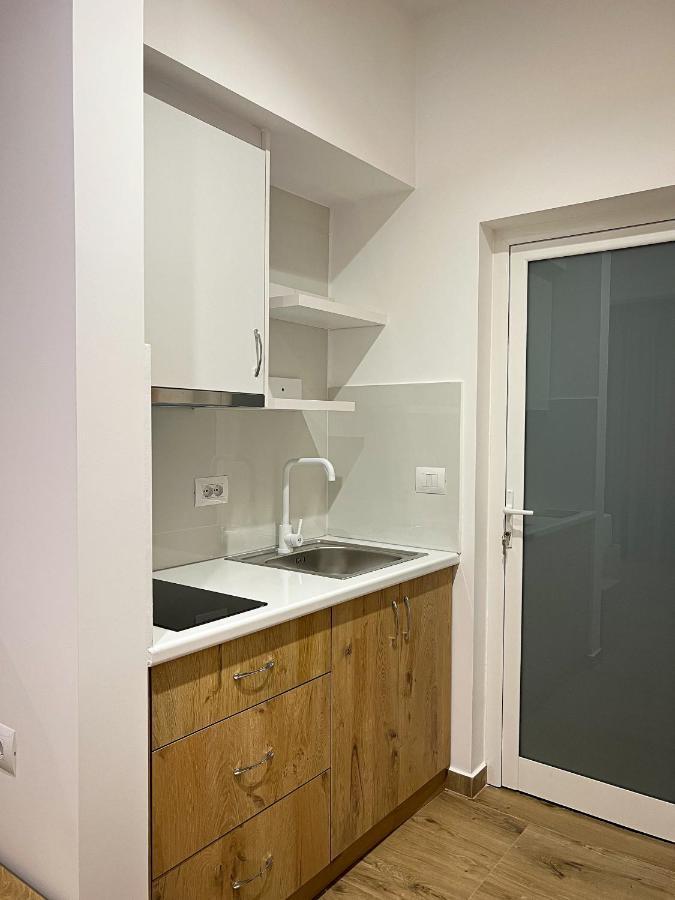 Klea B Apartments Sarandë Esterno foto