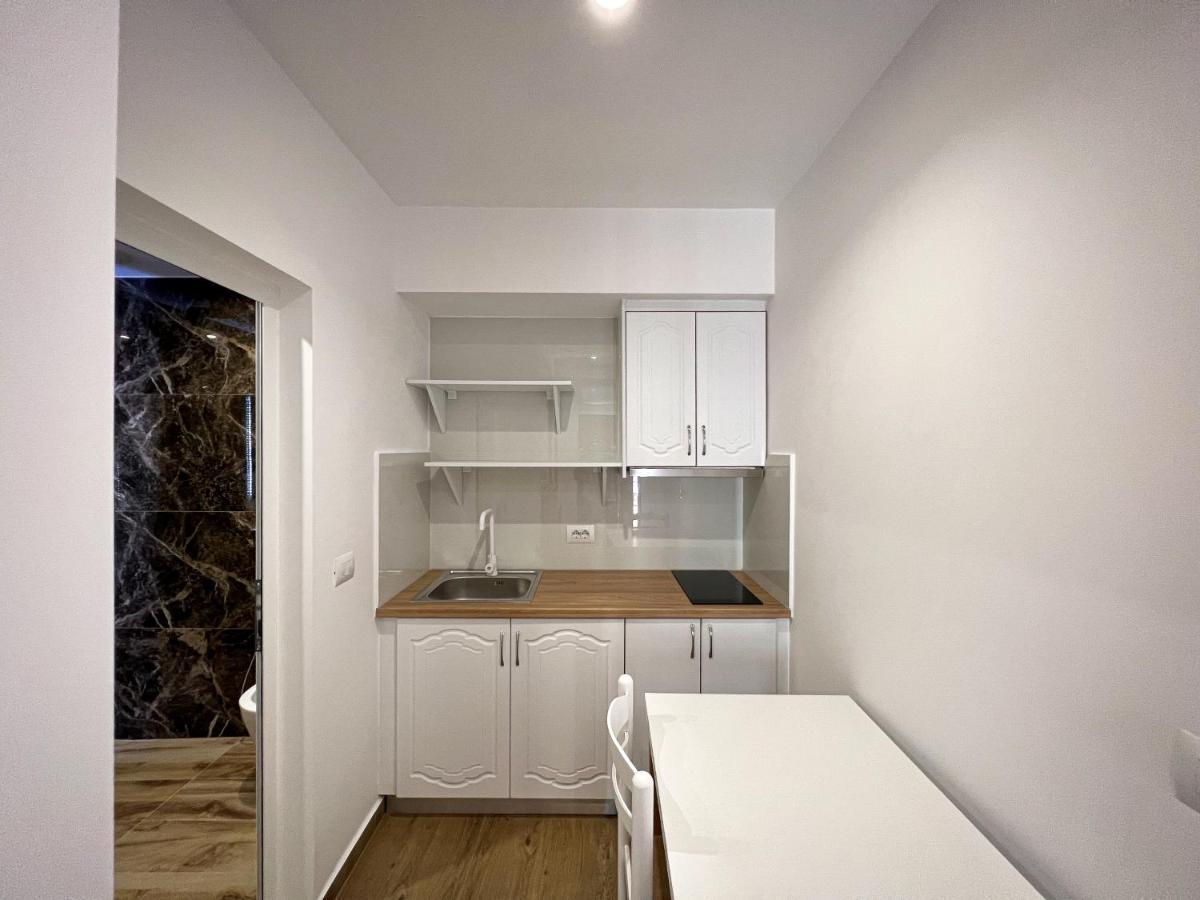 Klea B Apartments Sarandë Esterno foto