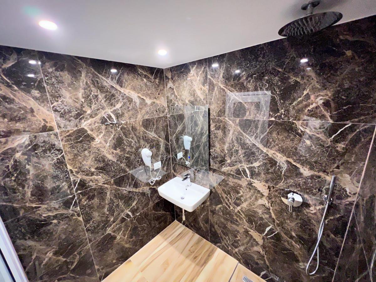 Klea B Apartments Sarandë Esterno foto
